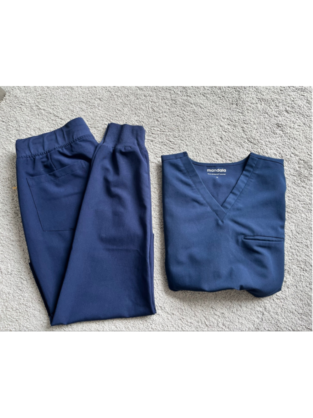 Women's Mandala Scrub Set Joggers and V-Neck Top Navy Blue Size M